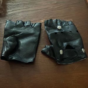 Biker chicks gloves